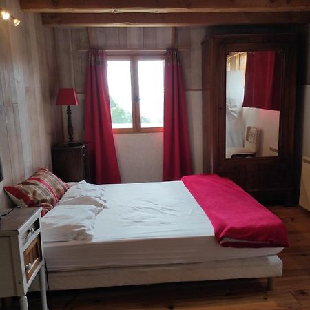 Bed and Breakfast Le Pre De La Fontaine Billiere Экстерьер фото
